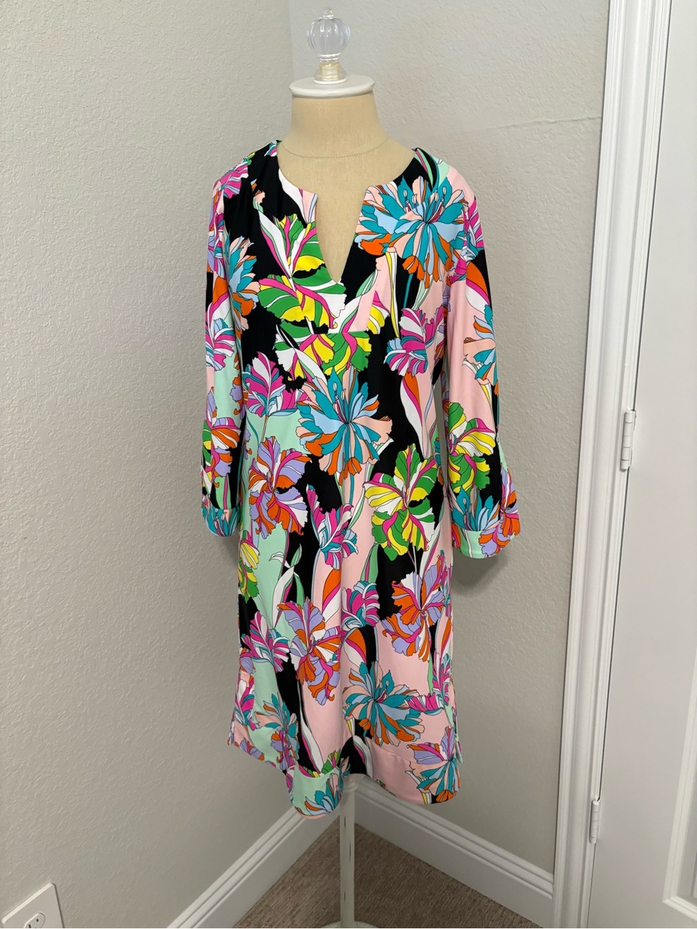 Jude Connally Multicolor Floral Long Sleeve Shift Dress - Black, Pink, Teal
